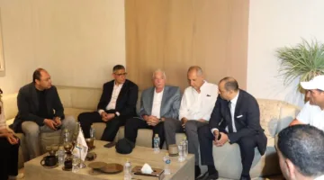 جولة تفقدية لمستشار رئيس الجمهورية ومحافظ الجيزة في المنطقة الأثرية للأهرامات – صور