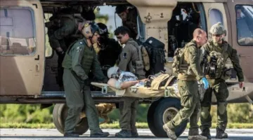 إصابة جنديين إسرائيليين برصاص مقاتلين فلسطينيين في خان يونس بجنوب قطاع غزة.