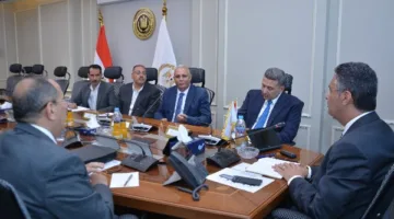 توسيع نطاق بيع السلع الحرة: تفاصيل اجتماع وزير التموين مع شعبة المواد الغذائية والبقالين