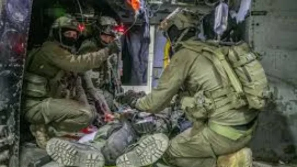 جرح جنديين إسرائيليين وزيادة في الخسائر الإنسانية في غزة مع استمرار الهجوم. جرح جنديين إسرائيليين وزيادة في الخسائر الإنسانية في غزة مع استمرار الهجوم.