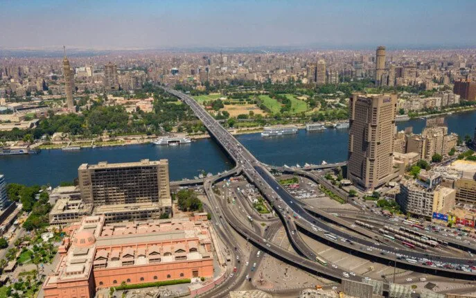 البنك الأفريقي للتنمية يتنبأ بنمو الاقتصاد المصري بنسبة 3.9% هذا العام البنك الأفريقي للتنمية يتنبأ بنمو الاقتصاد المصري بنسبة 3.9% هذا العام