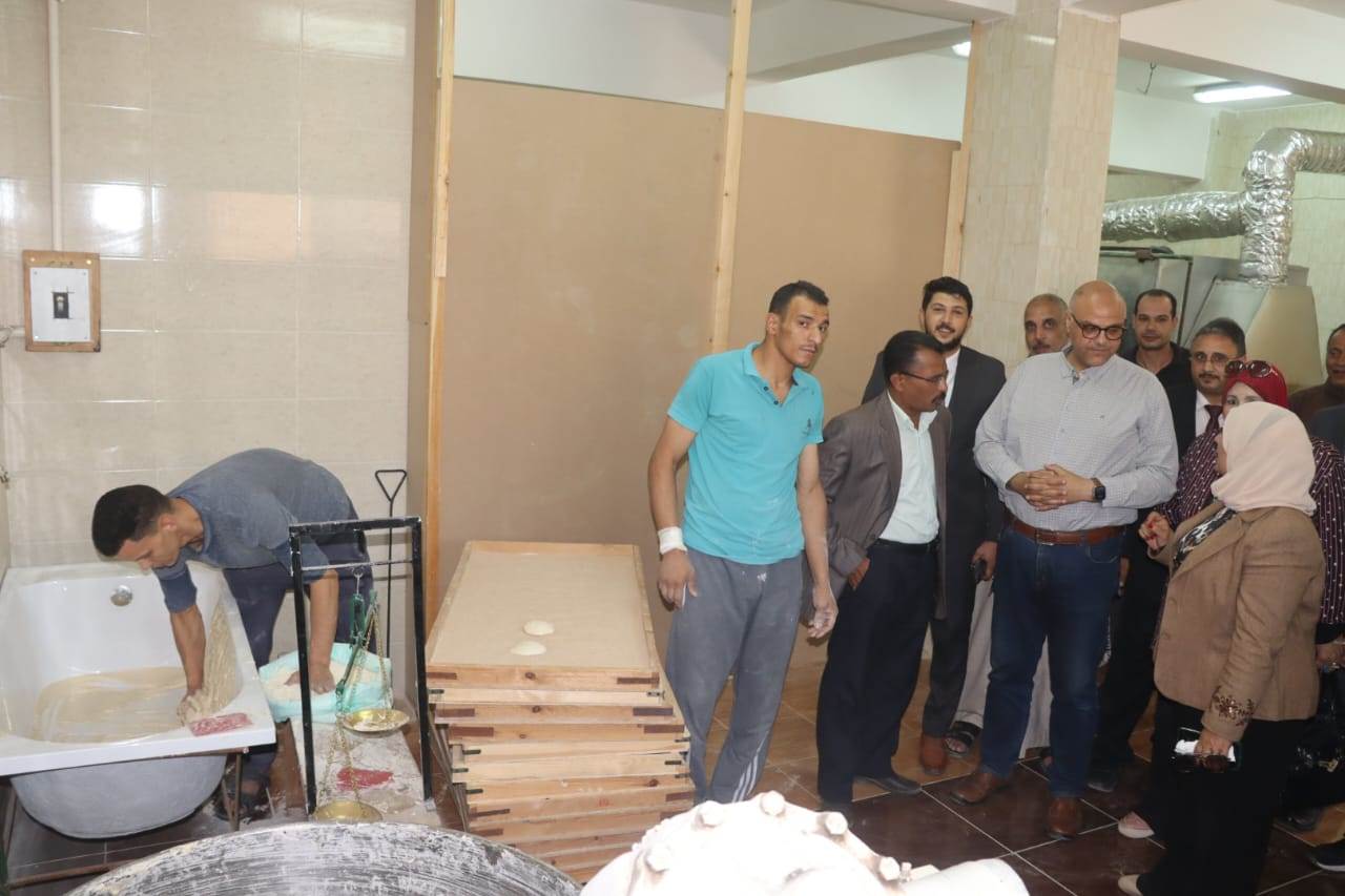 العمل داخل المخبز