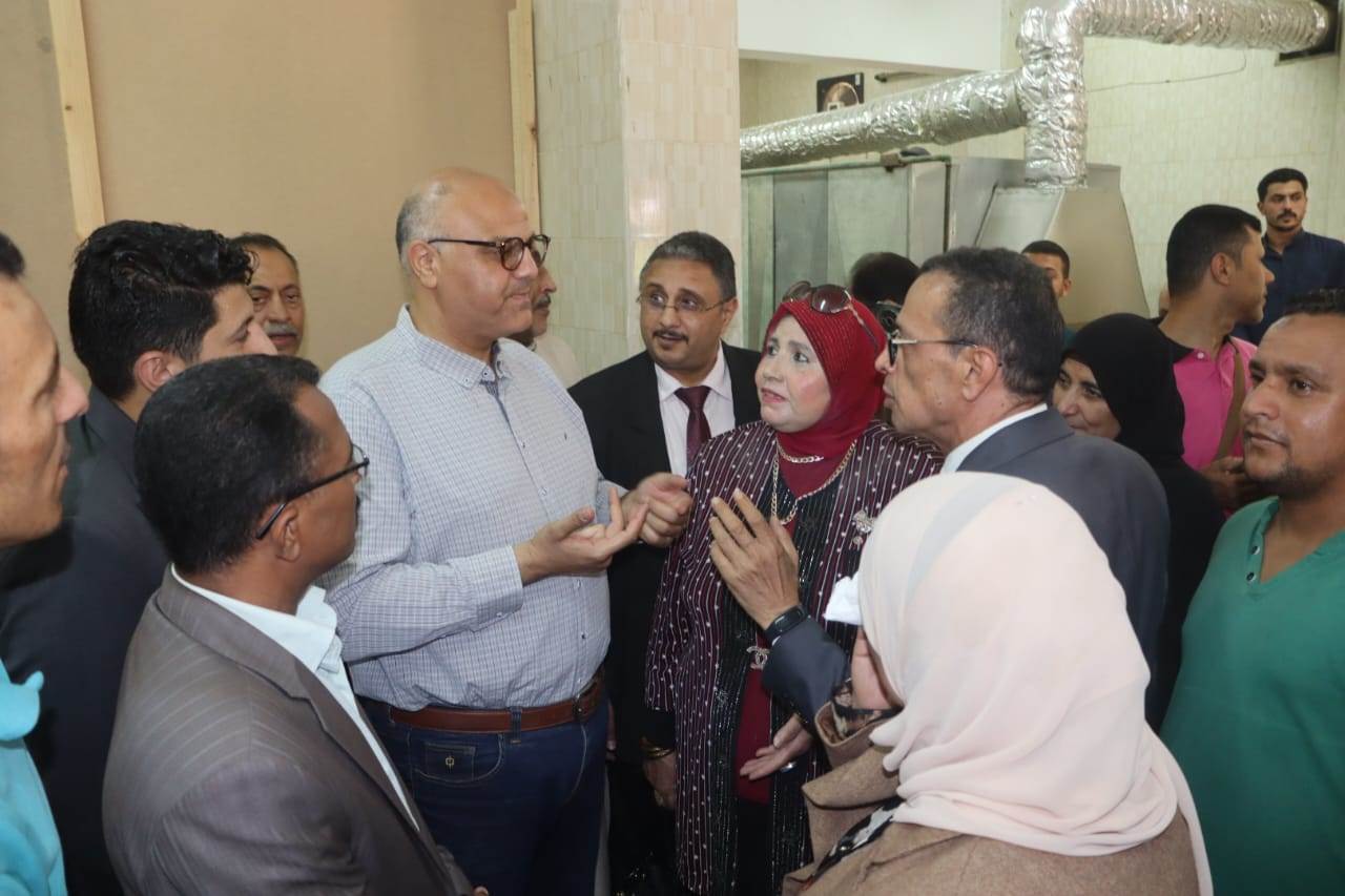 محافظ القليوبية يستمع لشرح الأعمال