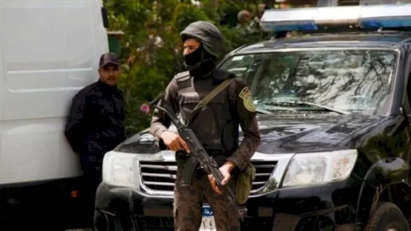 إلقاء القبض على ثلاثة أشخاص لاستعراضهم بسياراتهم على الطريق الصحراوي في نطاق قسم ثان العامرية إلقاء القبض على ثلاثة أشخاص لاستعراضهم بسياراتهم على الطريق الصحراوي في نطاق قسم ثان العامرية