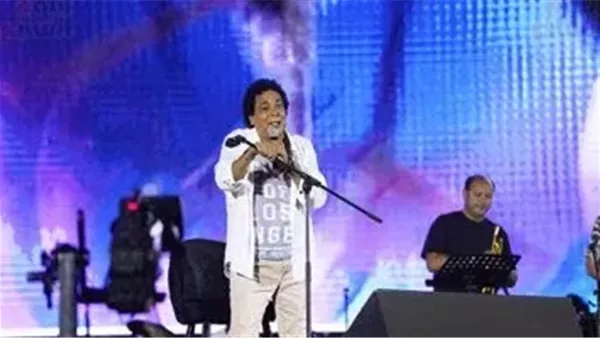 محمد منير يطلق أغنيته الجديدة “ملامحنا” محمد منير يطلق أغنيته الجديدة “ملامحنا”