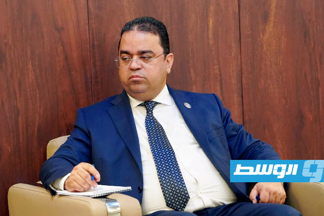 لقاء العابد مع مدير المركز الدولي لتطوير سياسات الهجرة فيكتور ماكاي، الأربعاء 11 يونيو 2025. (وزارة العمل والتأهيل)