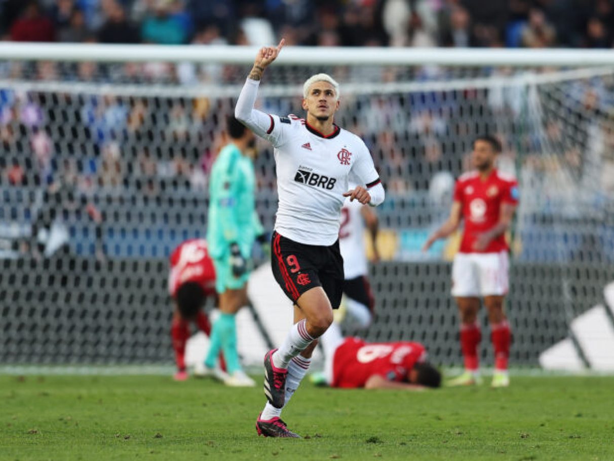 Flamengo vence Al Ahly e fica em terceiro no mundi... | VEJA