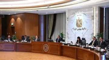 رئيس الوزراء يقود اجتماع اللجنة الاقتصادية الوزارية