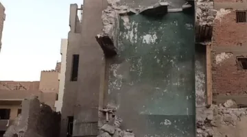 محافظ المنيا يأمر بالتدخل الفوري لمعالجة انهيار جزئي في مبنى بشارع الحسيني