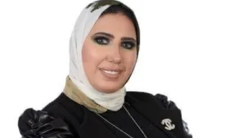 الإعلامية دعاء مجدي تتهيأ لإطلاق برنامج “هي والنجوم”