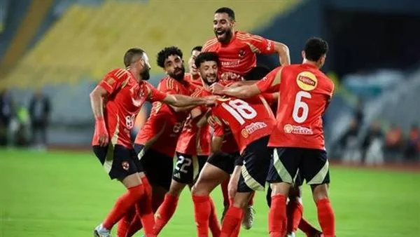 عمرو الحديدي: طموحات لاعبي الأهلي مرتفعة قبيل بطولة الأندية العالمية عمرو الحديدي: طموحات لاعبي الأهلي مرتفعة قبيل بطولة الأندية العالمية