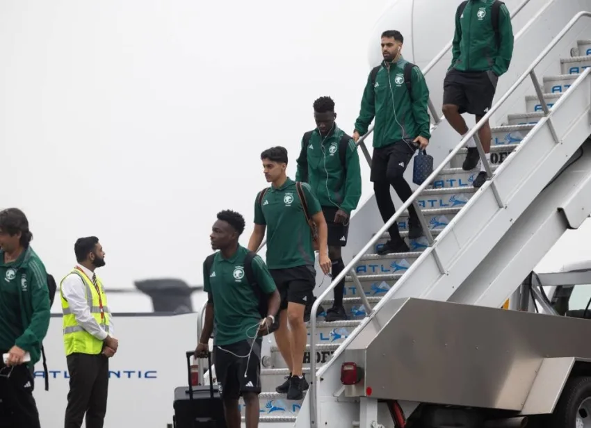 وصول بعثة المنتخب السعودي إلى الولايات المتحدة للمنافسة في بطولة الكأس الذهبية وصول بعثة المنتخب السعودي إلى الولايات المتحدة للمنافسة في بطولة الكأس الذهبية