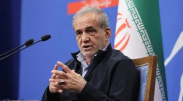 الرئيس الإيراني: لن نتراجع أمام الهيمنة الأمريكية في الملف النووي والمفاوضات مستمرة وفقاً للتوجيهات التي وضعها خامنئي.