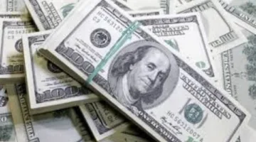 الدولار ينخفض بعد صدور بيانات التضخم وانتظار لخفض أسعار الفائدة في الولايات المتحدة