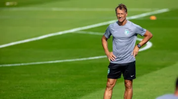 الاتحاد السعودي يوضح مصير رينارد بعد الهزيمة أمام أستراليا