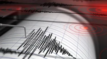 زلزال بقوة 4 درجات يضرب منطقة قريبة من زليتن غرب ليبيا دون تسجيل أضرار.