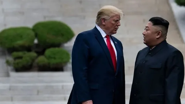 البيت الأبيض: ترامب يرحب باستئناف الحوار مع زعيم كوريا الشمالية البيت الأبيض: ترامب يرحب باستئناف الحوار مع زعيم كوريا الشمالية