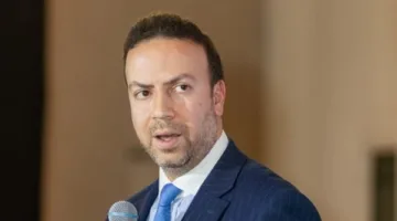 نائب محافظ البنك المركزي يحضر حفل تسليم إدارة صندوق “إنكلود” للتكنولوجيا المالية لشركة “دي بي آي”