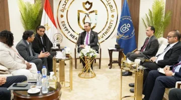 الرعاية الصحية تناقش مع “روش” تعزيز الرقمية والذكاء الاصطناعي في المجال الطبي