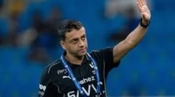 الشلهوب يرفض تقديم الدعم لإنزاجي في تدريب الهلال ويترقب العروض المقبلة