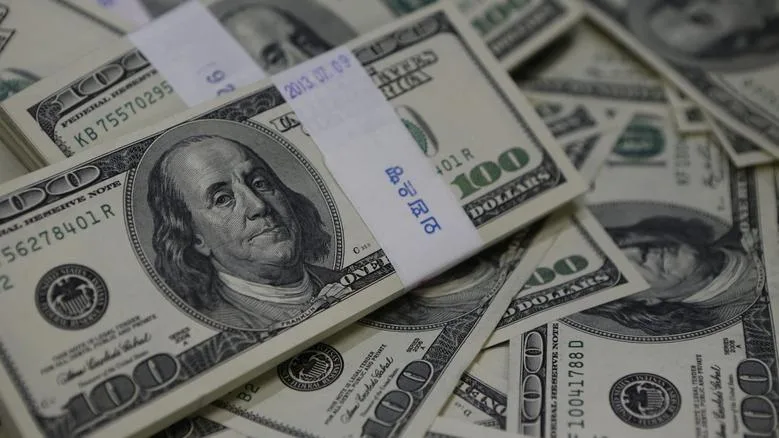 أسعار الدولار الأمريكي مقابل الجنيه المصري.. وتغيرات بسيطة في عدد من البنوك أسعار الدولار الأمريكي مقابل الجنيه المصري.. وتغيرات بسيطة في عدد من البنوك