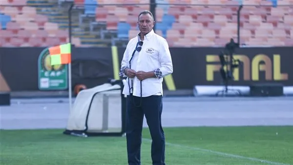 بسبب التغطية الإعلامية المفرطة.. مكالمة “الخطيب” تثير الجدل في معسكر الأهلي بأمريكا. بسبب التغطية الإعلامية المفرطة.. مكالمة “الخطيب” تثير الجدل في معسكر الأهلي بأمريكا.