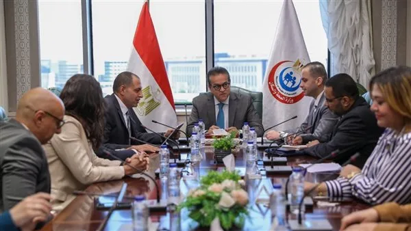 نائب رئيس مجلس الوزراء يناقش مع شركة MSD تعزيز الشراكة في مجال الصحة. نائب رئيس مجلس الوزراء يناقش مع شركة MSD تعزيز الشراكة في مجال الصحة.
