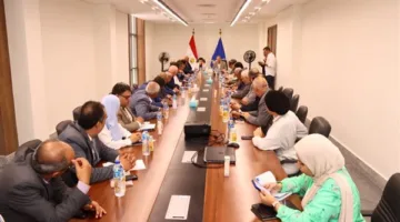 وزير الشباب ومحافظ دمياط يلتقيان أعضاء مجلسي النواب والشيوخ