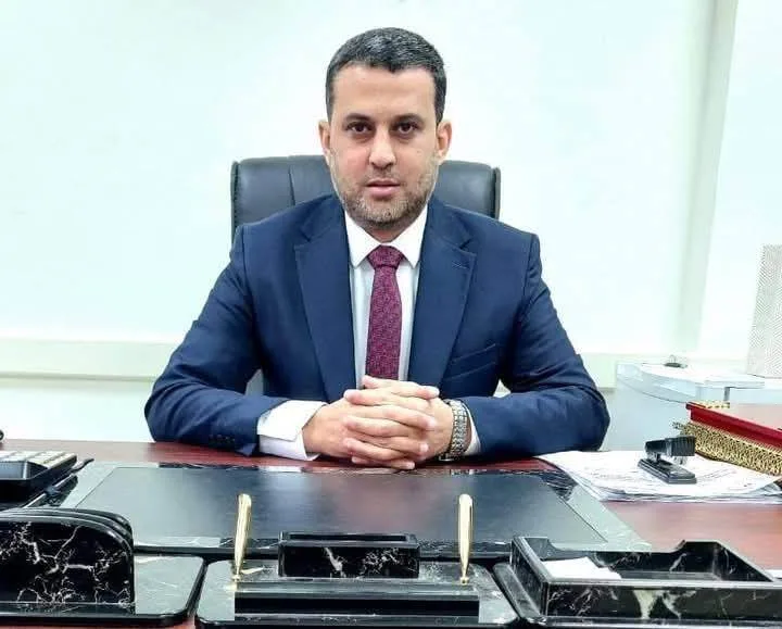 ضبط محطتين لتمويل السيارات في كفر الدوار بتهمة بيع 96,850 لتر من المواد البترولية في السوق السوداء ضبط محطتين لتمويل السيارات في كفر الدوار بتهمة بيع 96,850 لتر من المواد البترولية في السوق السوداء