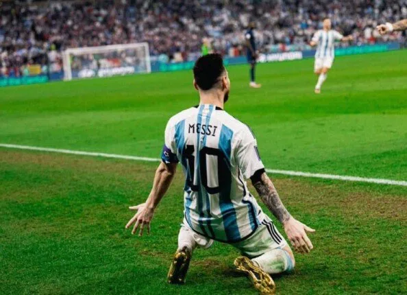 الاستفادة من تجربة معتز إينو.. ميسي يشكل قلقًا كبيرًا لريبيرو قبل مواجهة إنتر ميامي الاستفادة من تجربة معتز إينو.. ميسي يشكل قلقًا كبيرًا لريبيرو قبل مواجهة إنتر ميامي
