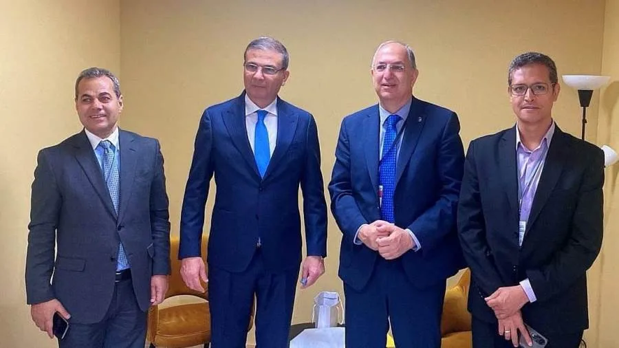 وزير الزراعة يجتمع مع مفوض الاتحاد الأوروبي للموارد السمكية خلال المؤتمر الدولي في فرنسا وزير الزراعة يجتمع مع مفوض الاتحاد الأوروبي للموارد السمكية خلال المؤتمر الدولي في فرنسا