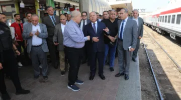 عاجل.. للمرة الثانية.. وزير النقل يقوم بجولة في محطة رمسيس ويؤكد: “لن نتهاون مع أي مقصر”