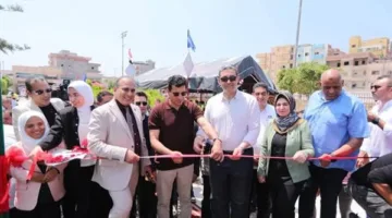 محافظ دمياط ووزير الشباب يطلقان ملعب كرة القدم والمركز الاجتماعي في كفر سعد