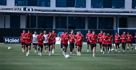 قرار عاجل: إنهاء عقد لاعب الأهلي وانتقاله بشكل نهائي.