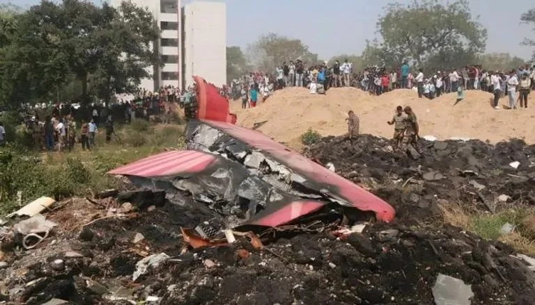 إشارات طوارئ: تفاصيل أولية تكشف سبب سقوط الطائرة الهندية المخصصة للركاب