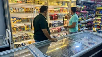 ضبط وتفتيش مواد ومنتجات غذائية خلال حملة صحية في بني سويف بببا