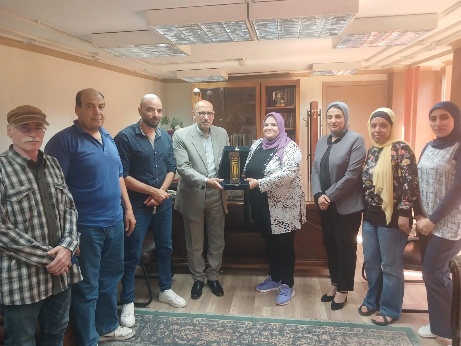 هيئة قصور الثقافة تمنح لاميس الشرنوبي رئيس إقليم القاهرة تقديرًا لجهودها وعطائها هيئة قصور الثقافة تمنح لاميس الشرنوبي رئيس إقليم القاهرة تقديرًا لجهودها وعطائها
