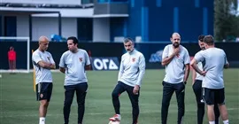 تشكيل الأهلي لمباراة إنتر ميامي.. قرار سريع بسبب ثلاثة لاعبين بارزين