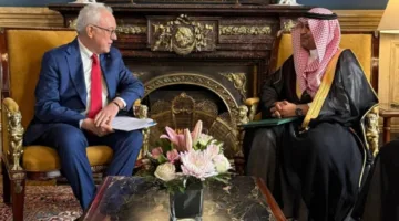 المزيني يسلم أوراق اعتماده كسفير للمملكة في الأوروغواي.