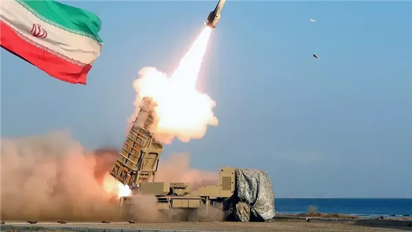 على حافة الهاوية: «الوكالة الذرية» تنتقد عدم التزام إيران بالاتفاق النووي… والولايات المتحدة تعزز ضغوطها.
