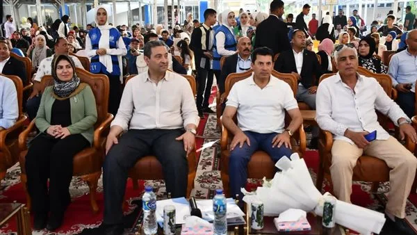 وزير الشباب ومحافظ دمياط يحضران جلسة برلمانية لشباب البرلمان والطلائع