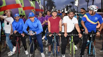 وزير الشباب والرياضة يشارك في سباق دراجات بمدينة دمياط
