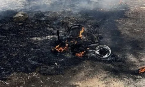 لبنان: طائرة إسرائيلية تستهدف شخصاً برصاصة في النبطية خلال غارة على دراجة نارية، في انتهاك جديد لوقف إطلاق النار. لبنان: طائرة إسرائيلية تستهدف شخصاً برصاصة في النبطية خلال غارة على دراجة نارية، في انتهاك جديد لوقف إطلاق النار.