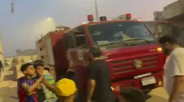 نشوب حريق في مستودع كرتون داخل مركز تجاري بالعاشر من رمضان (صور)
