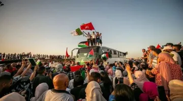 بسبب عدم الحصول على التصاريح، ليبيا تحظر مرور قافلة الصمود عبر مدخل مدينة سرت.