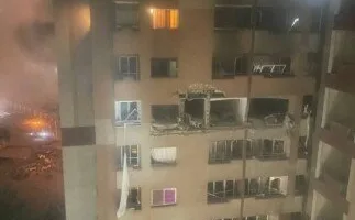 إذاعة جيش الاحتلال: الغارة الجوية استهدفت قائد الأركان الإيراني ومجموعة من علماء الذرة