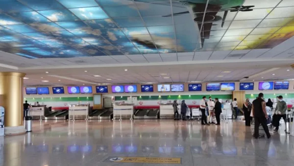 إيران تُعلن عن تعليق الرحلات الجوية في جميع المطارات إيران تُعلن عن تعليق الرحلات الجوية في جميع المطارات