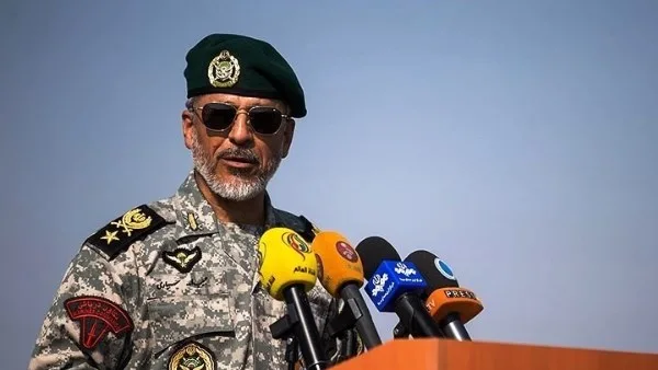 خامنئي يُعلن عن تعيين حبيب الله سياري قائدًا لهيئة الأركان الإيرانية خلفًا لباقري خامنئي يُعلن عن تعيين حبيب الله سياري قائدًا لهيئة الأركان الإيرانية خلفًا لباقري