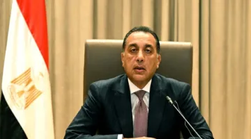 رئيس الوزراء: نراقب الوضع بشكل مستمر ونتعاون مع البنك المركزي ووزارة المالية لتعزيز مخزون السلع.