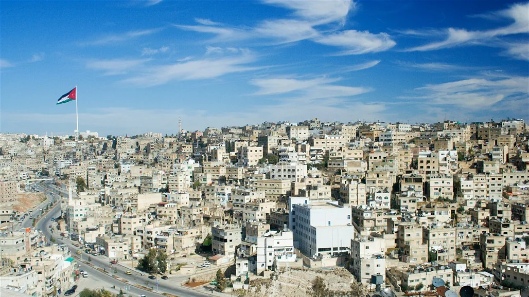 استماع إلى أصوات صفارات الإنذار في مدينة عمان الأردنية. استماع إلى أصوات صفارات الإنذار في مدينة عمان الأردنية.